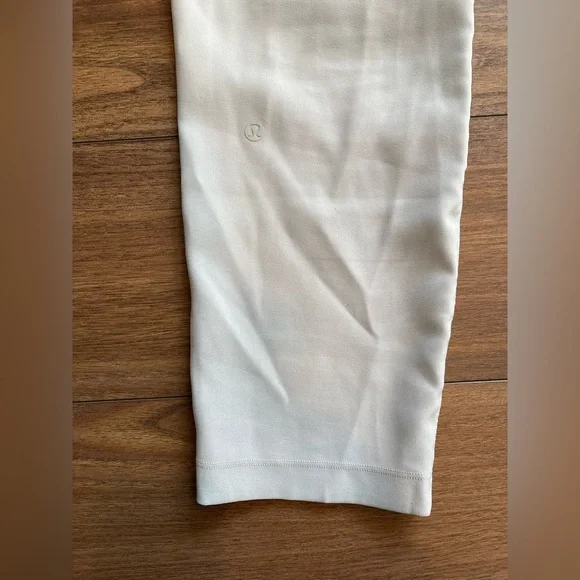 Lululemon On the Fly Pant 28” *Woven - Picture 9 of 9